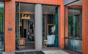 أفريكان برايد ميلروز آرك أوتوجراف كولكشن